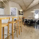 10 Person In Rudkobing