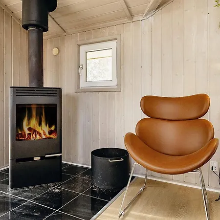 10 Person In Rudkobing