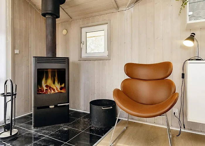 10 Person In Rudkobing