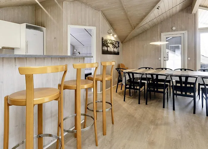 10 Person In Rudkobing